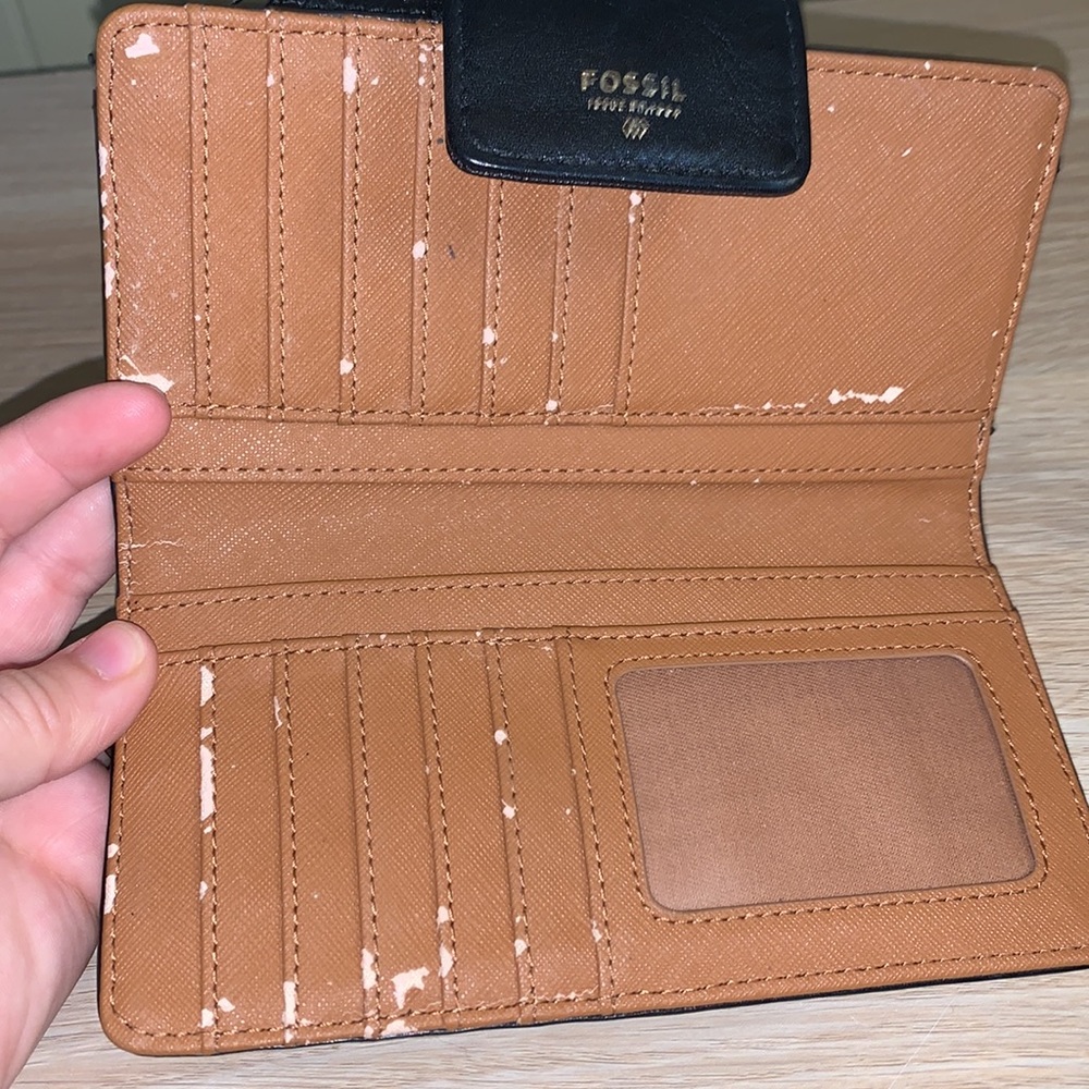 Fossil Wallet - Picture 6 of 7